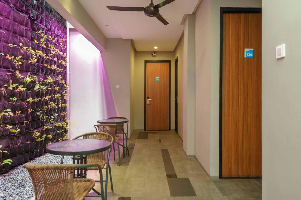 RedDoorz Plus near Radio Dalam 3 Jakarta Bagian luar foto