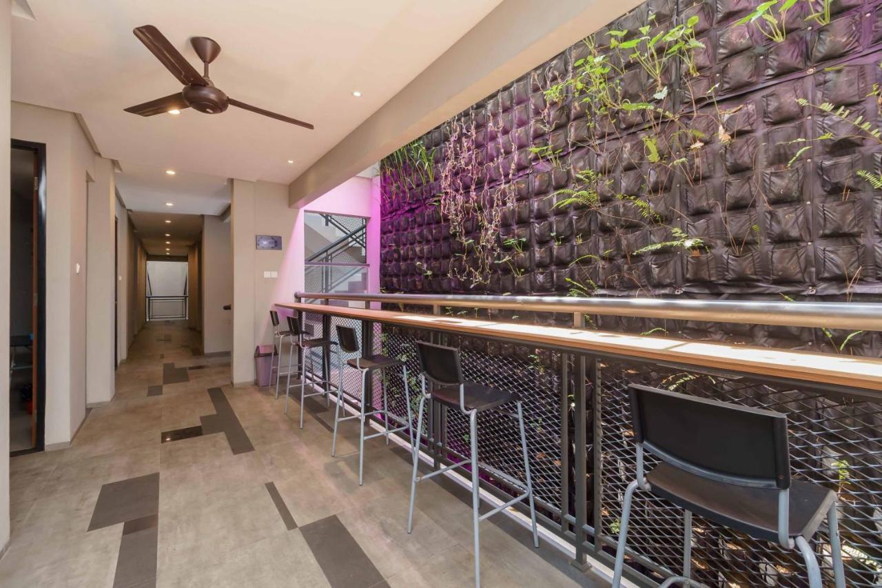 RedDoorz Plus near Radio Dalam 3 Jakarta Bagian luar foto